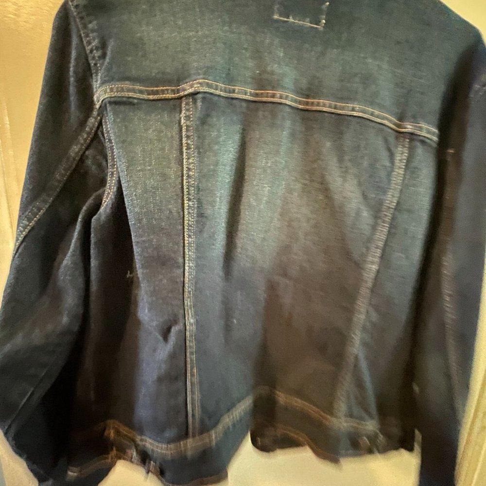 jacket - Picture 3 of 3